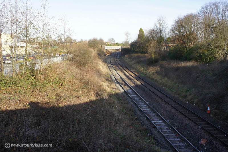 Let's reopen the Stourbridge to Brierley Hill railway line!