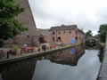 Stourbridge canal, Red House Cone glass making museum