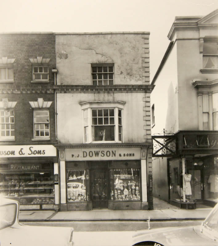Old photos of Stourbridge town centre shops